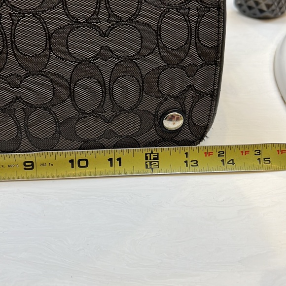 Coach Purse - Picture 5 of 9